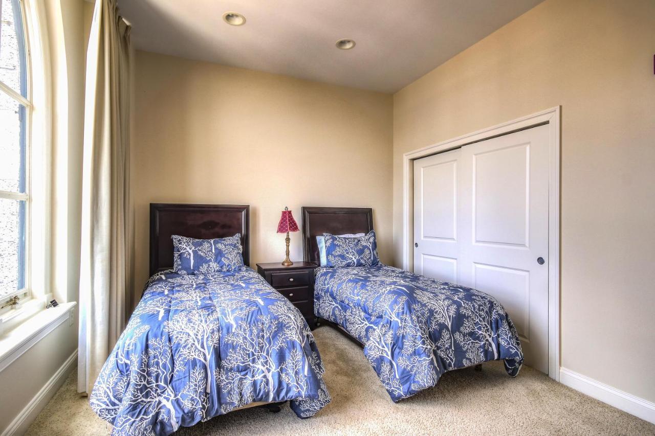Chase Penthouse At 39 West Baltimore Inner Harbor Convention Center Free Indoor Parking One And Two Bedrooms Eksteriør billede